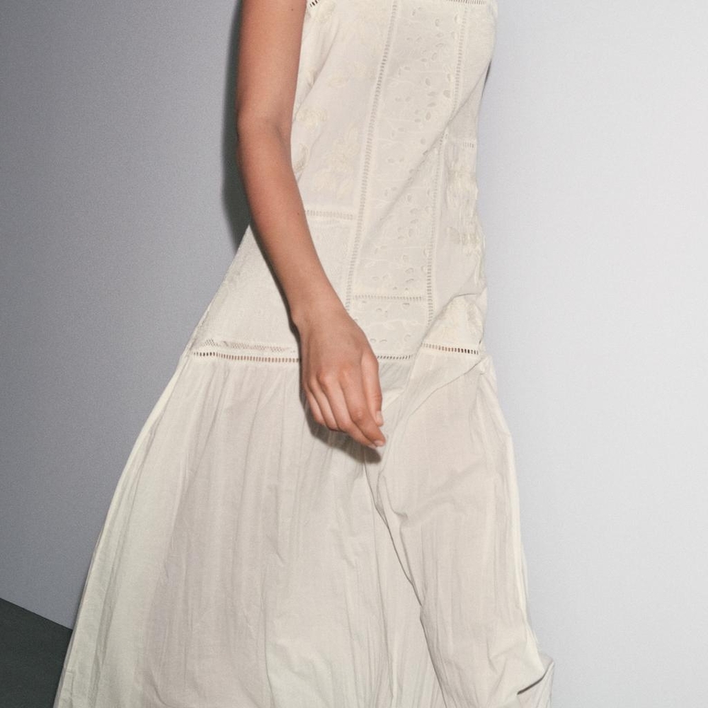 Zara Cream Sleeveless Dress - Picture 2 of 5